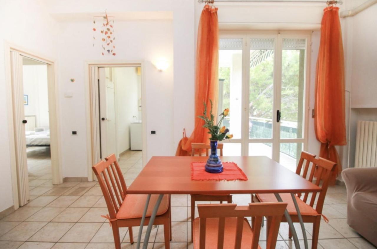 Casa Vacanze Marcelli51 - Le Grotte Rooms & Apartments Bagian luar foto